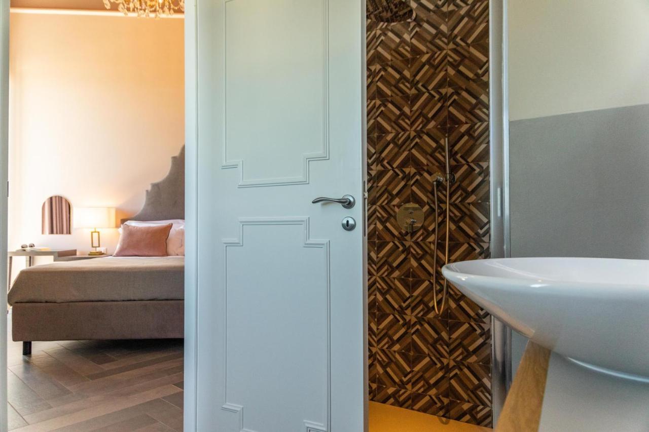 Villa Masetta - Luxury Suites Palermo Buitenkant foto